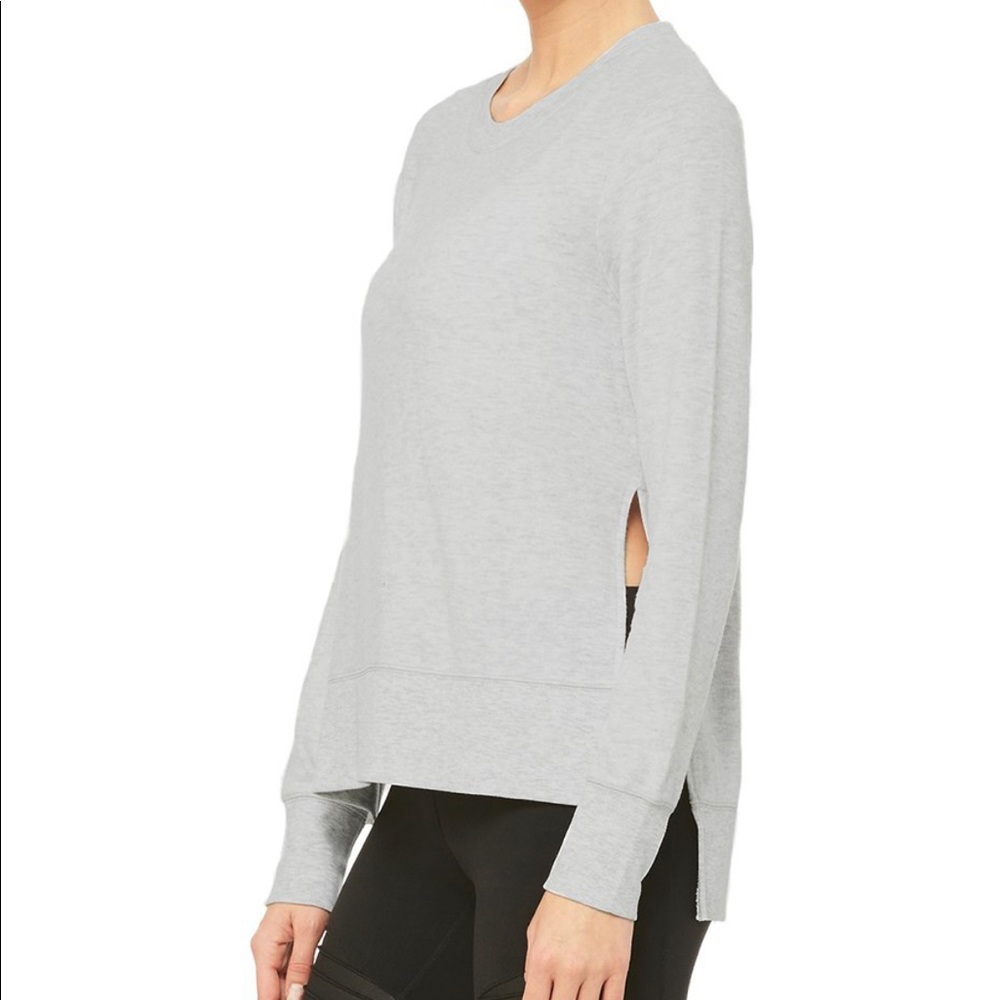 Like new Alo super soft long sleeve top size Small